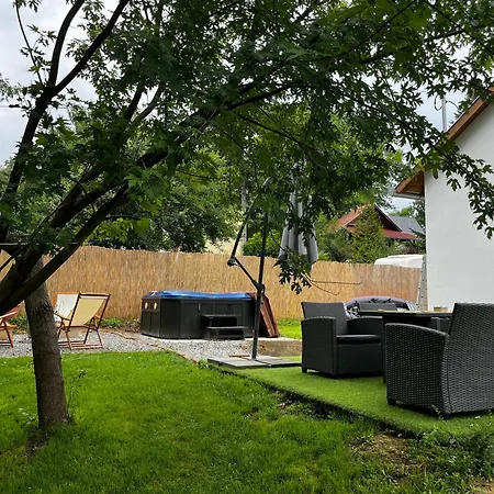 Tavelina Vendeghaz * Abaliget