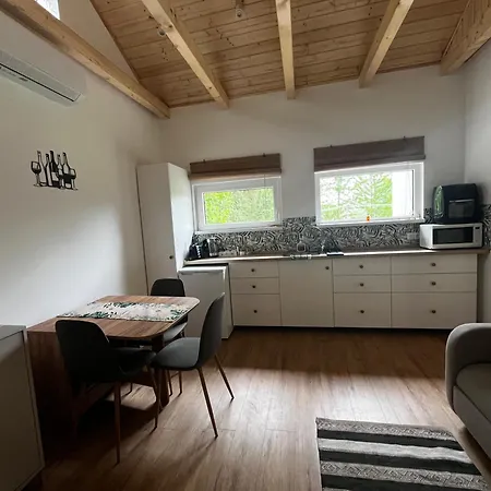 Tavelina Vendeghaz Abaliget